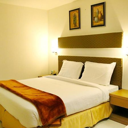 Hotel Sitara Grand Miyapur Haydarabad Dış mekan fotoğraf
