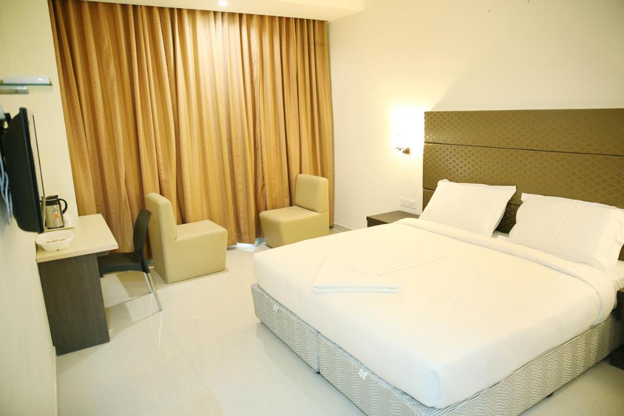 Hotel Sitara Grand Miyapur Haydarabad Dış mekan fotoğraf